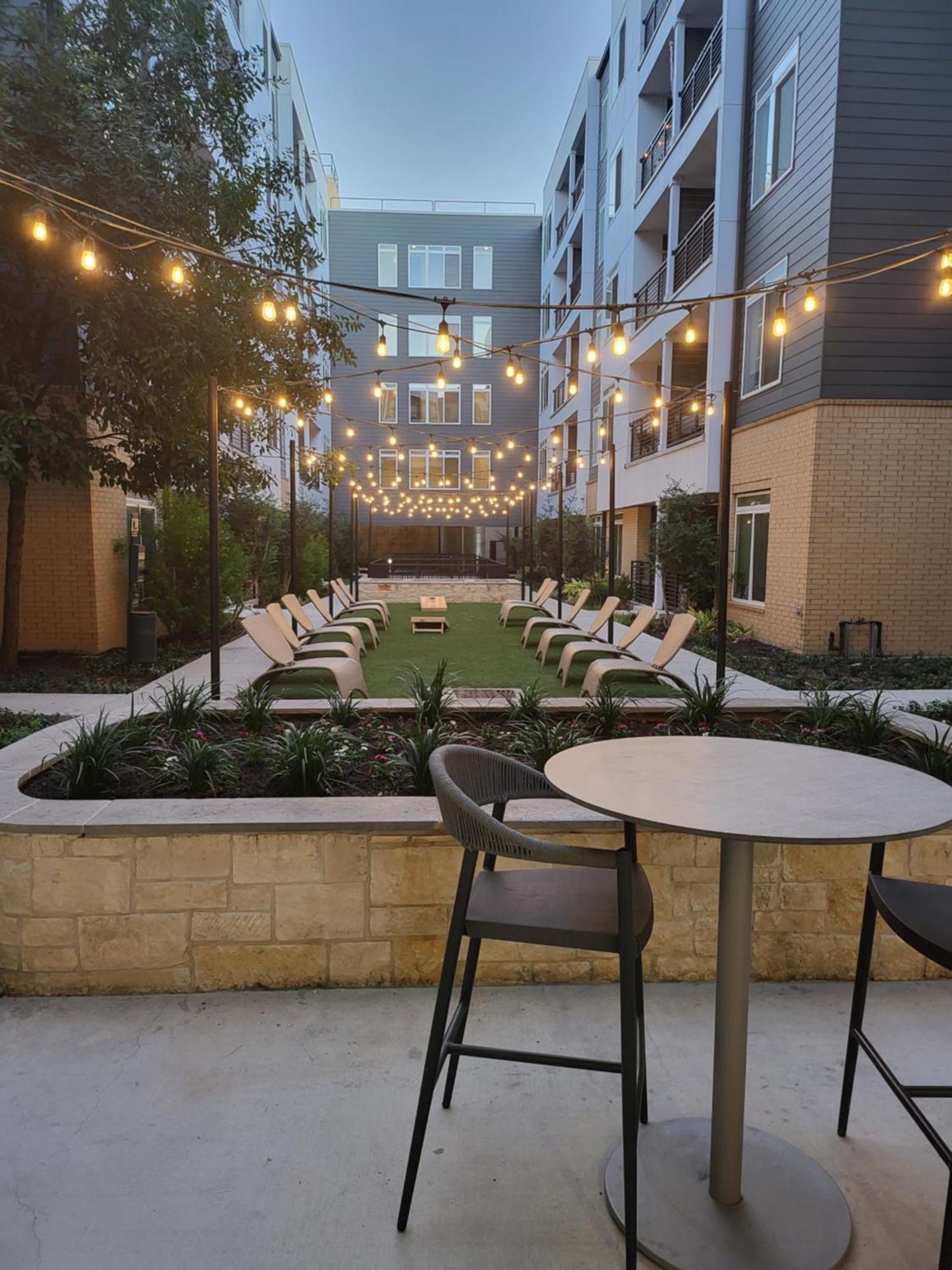 Beautiful Condo On Riverwalk W King Ste Free Parking Pet Friendly Centrally Located On The Riverwalk San Antonio Exterior foto